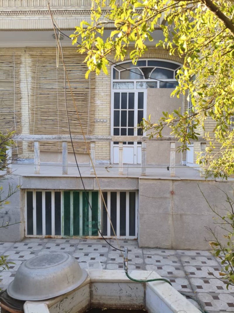 خانه 207 متری دو خوابه در بلوار آزادگان یزد13721425268