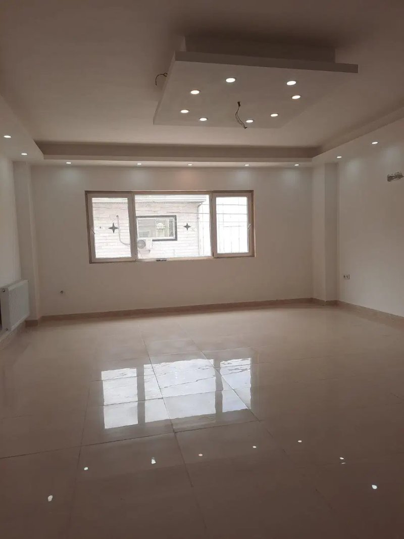 آپارتمان 110 متری دو خوابه در خیابان ساری قائم شهر13725525343
