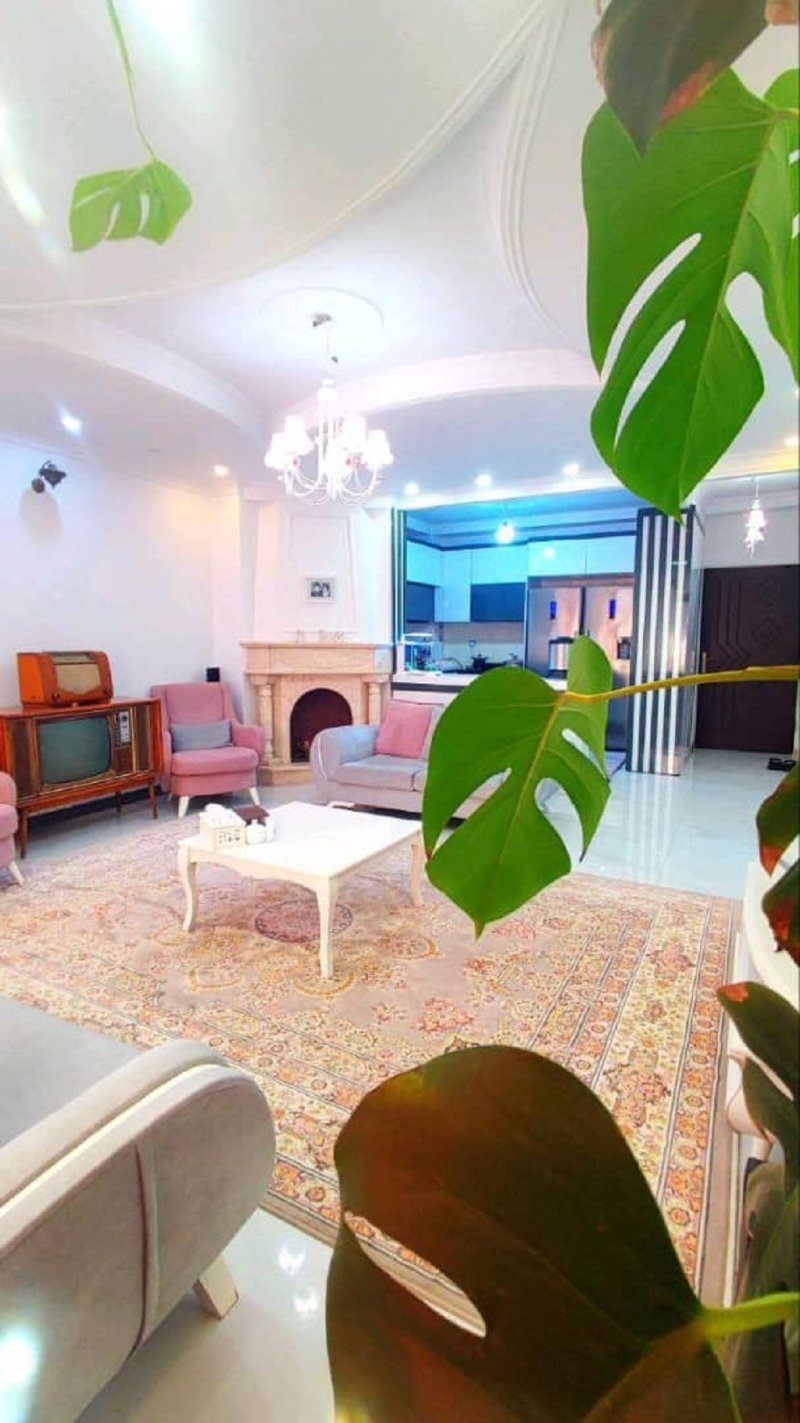 آپارتمان 70 متری دو خوابه در شهرک مریم اندیشه13732625479