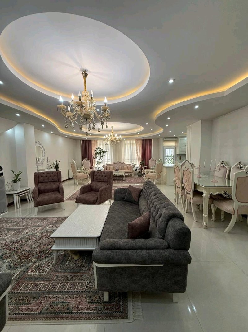 آپارتمان 143 متری سه خوابه در ارغوان اندیشه13745125737