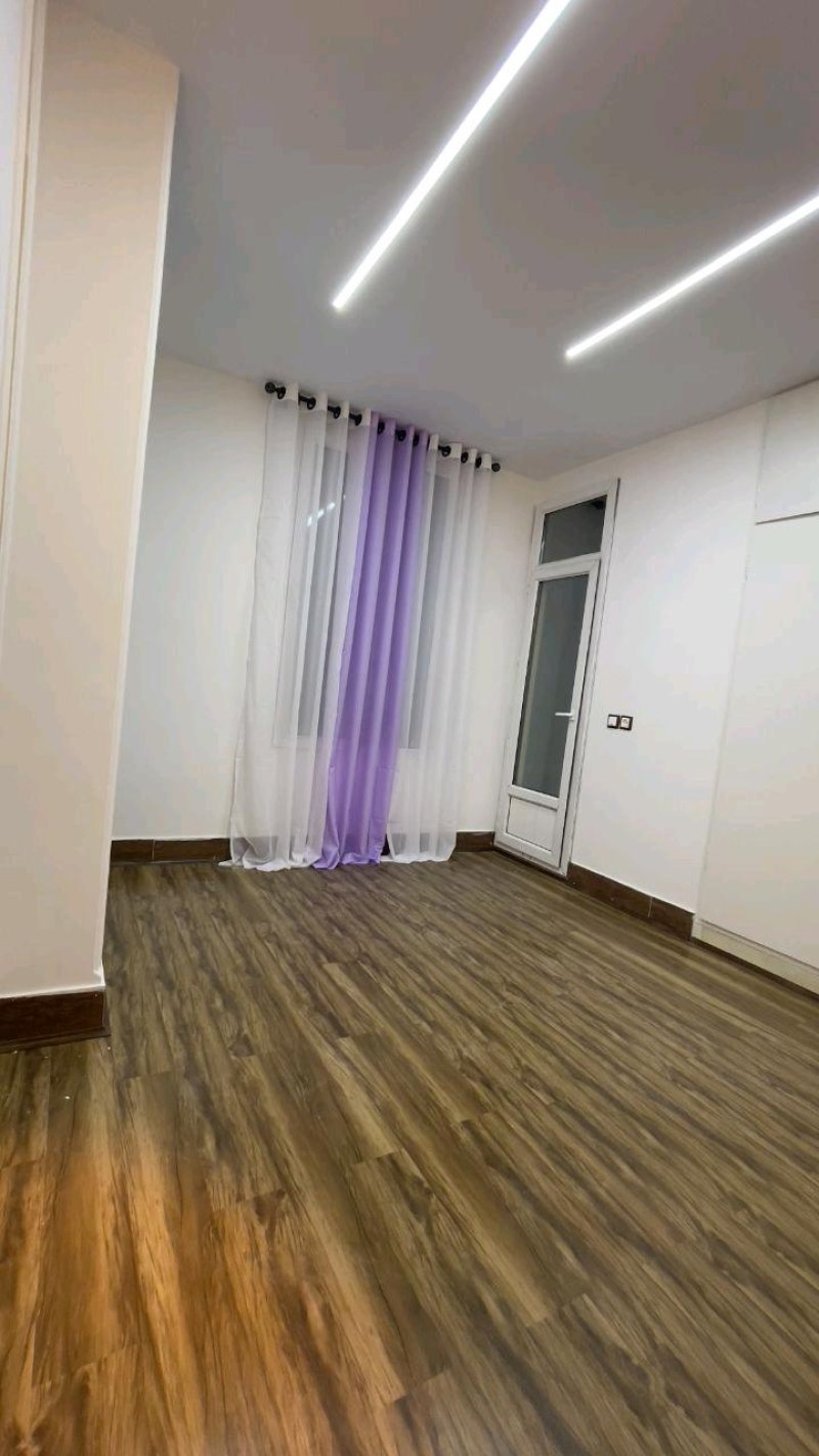 آپارتمان 110 متری دو خوابه در ارغوان اندیشه13745525747