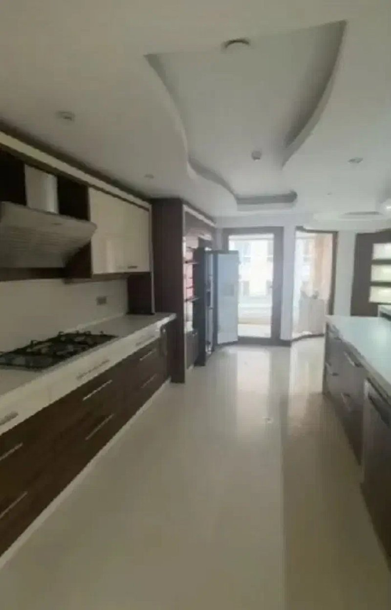آپارتمان 280 متری چهارخوابه در الهیه تهران13747125792