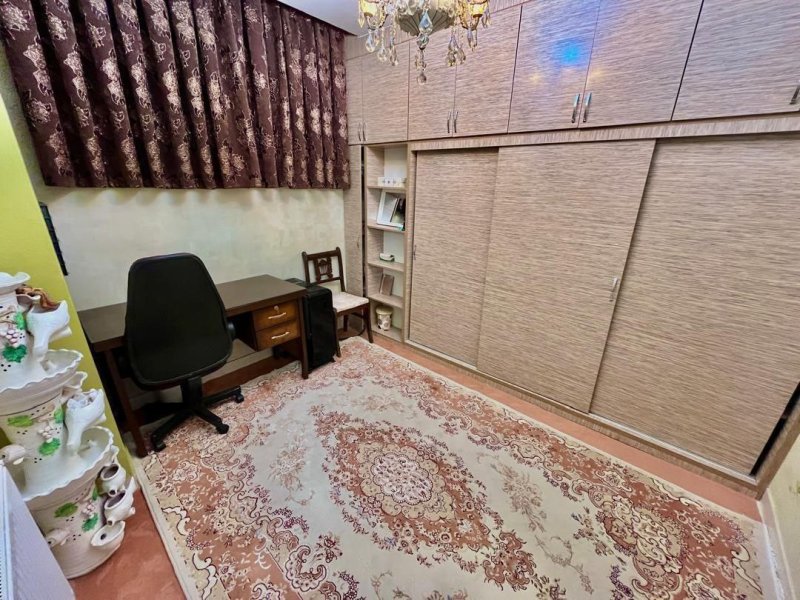 آپارتمان 90 متری دو خوابه در ولیعصر 2 تبریز13748925835