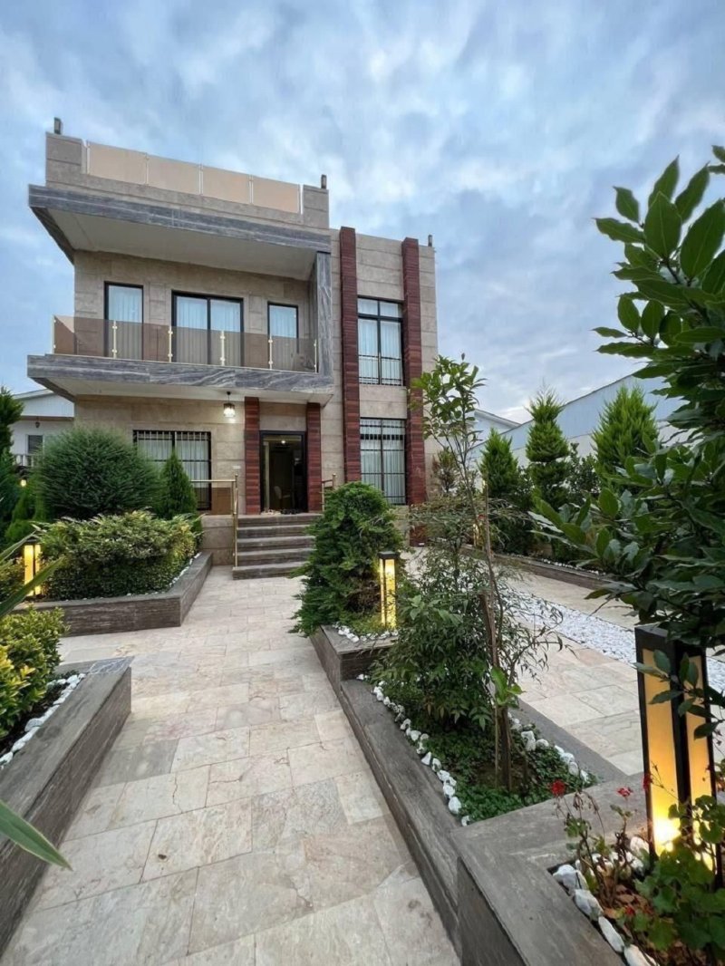 ویلا 300 متری چهارخوابه در نور نور مازندران