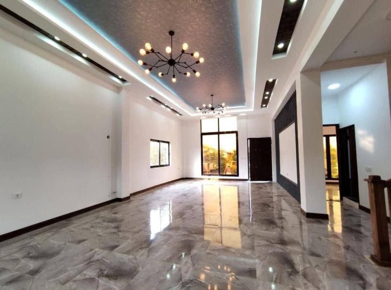 ویلا 260 متری سه خوابه در نور نور مازندران13783326965