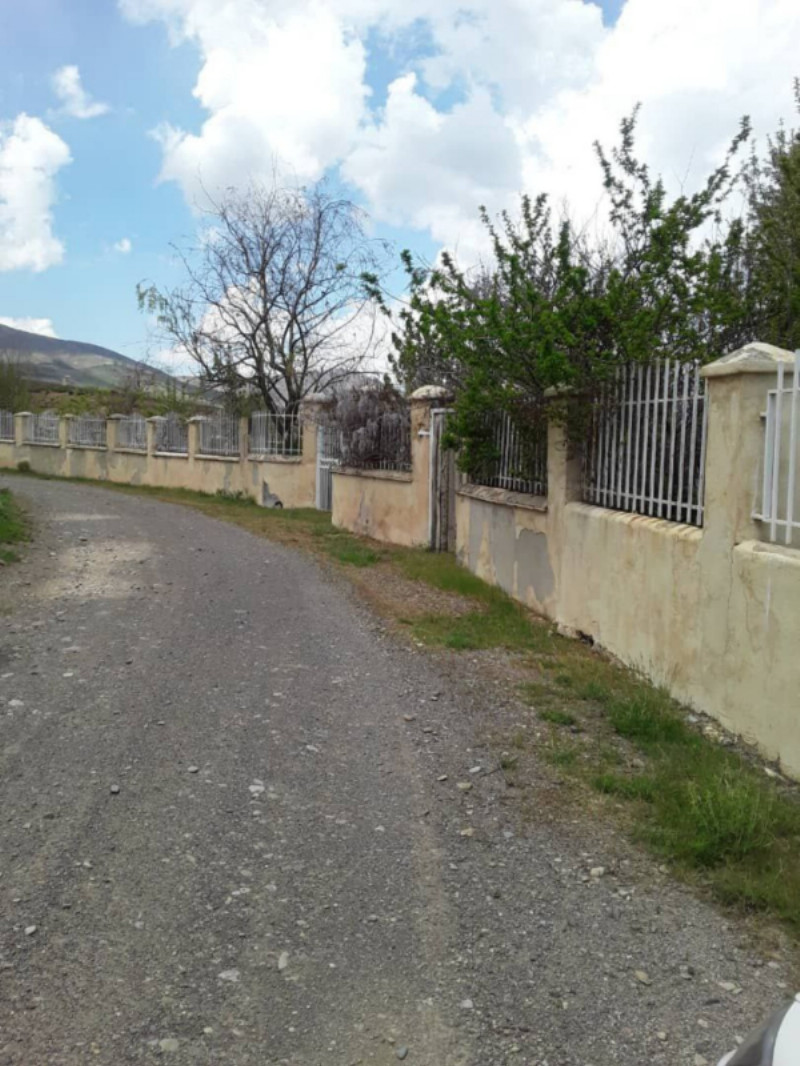 باغ 30 متری در فشندک طالقان1260462699