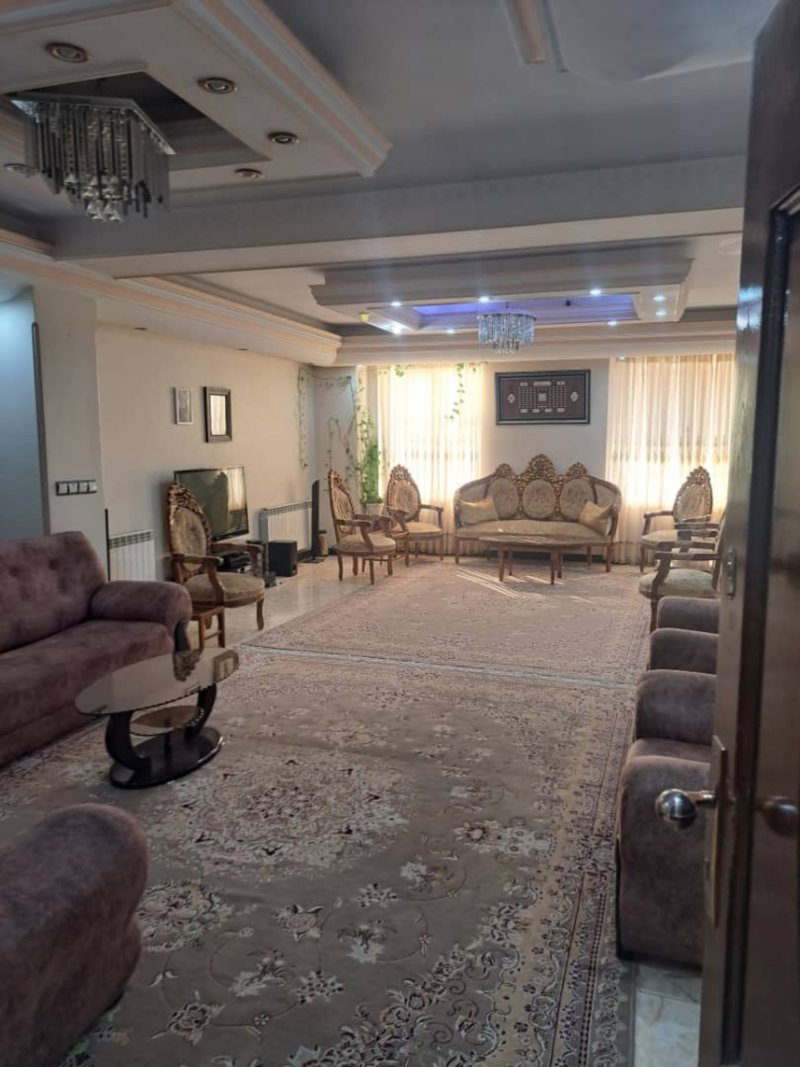 آپارتمان 134 متری دو خوابه در فاز 2 اندیشه