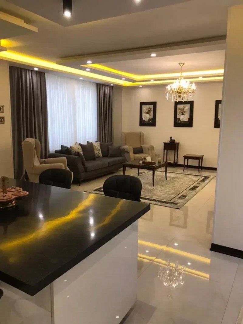 آپارتمان 95 متری دو خوابه در سعادت آباد تهران