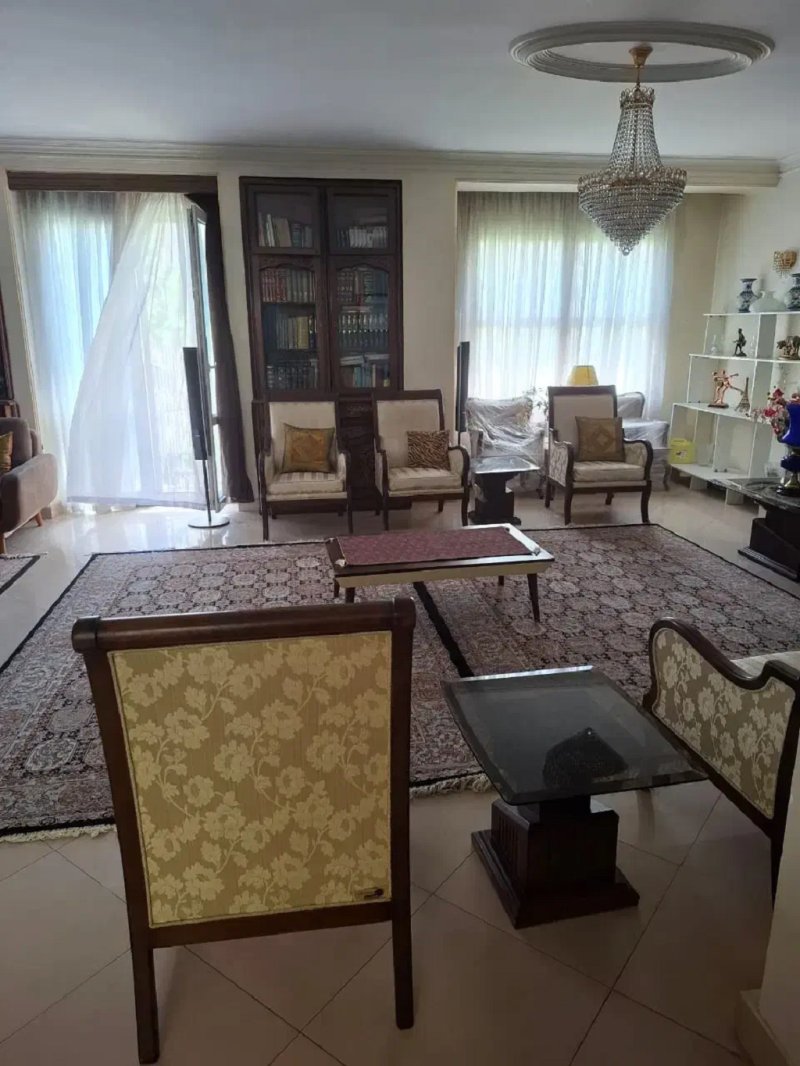 آپارتمان 130 متری سه خوابه در سعادت آباد تهران