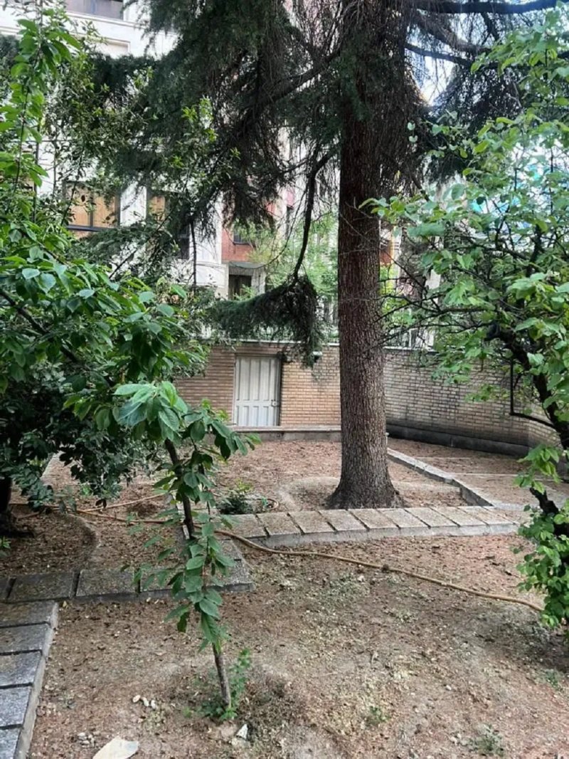 کلنگی 530 متری در سعادت آباد تهران13807027463