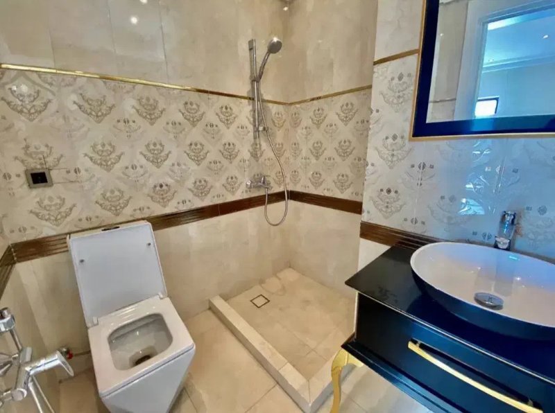 آپارتمان 285 متری سه خوابه در نیاوران تهران13807827511