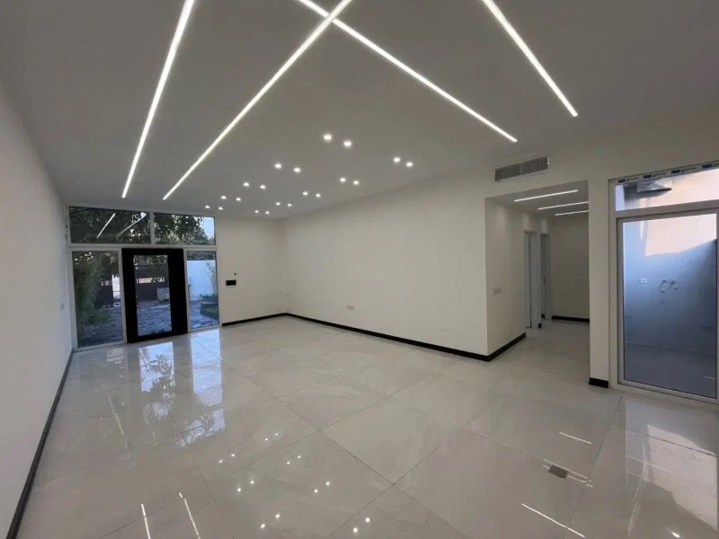 ویلا 225 متری دو خوابه در شهرک زعفرانیه کرج13812627637