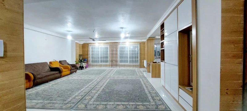 آپارتمان 300 متری سه خوابه در خیابان تهران قائم شهر13814227688