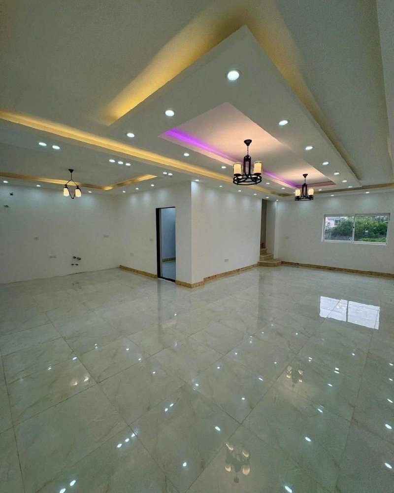 ویلا 300 متری سه خوابه در نور نور مازندران13815527716