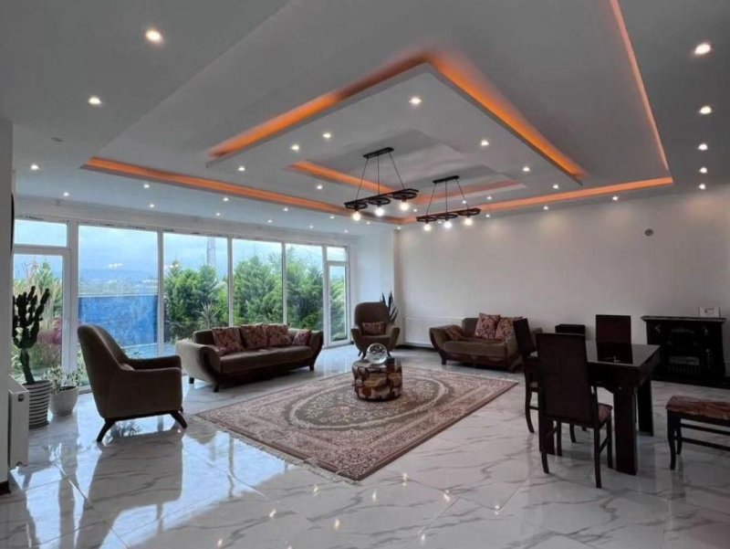 ویلا 300 متری سه خوابه در نور نور مازندران13815627720