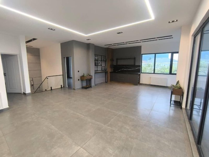 ویلا 300 متری سه خوابه در نور نور مازندران13817427823
