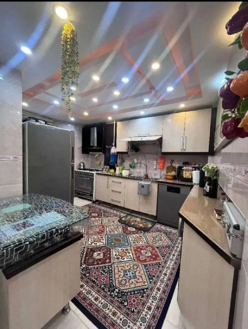 آپارتمان 90 متری دو خوابه در خیابان تهران قائم شهر13845528376
