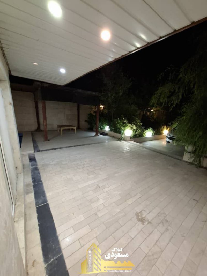 باغ 800 متری در حصارساتی شهریار13852928493