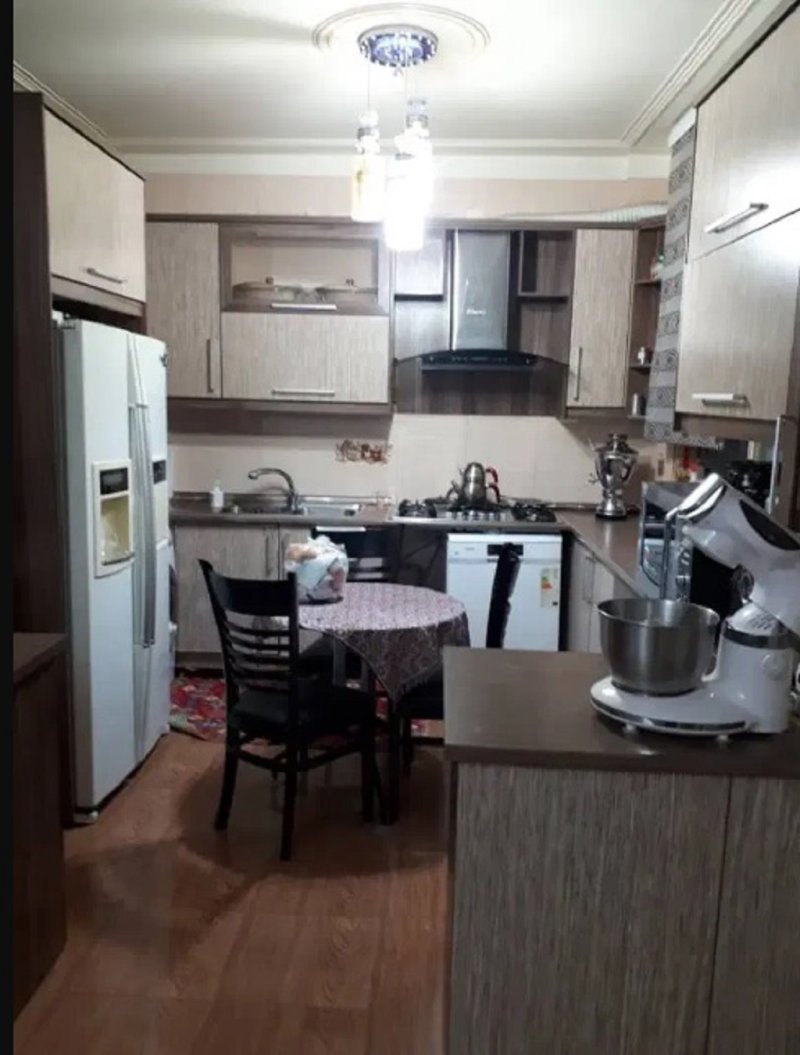 آپارتمان 130 متری سه خوابه در جمال زاده تهران13869628662