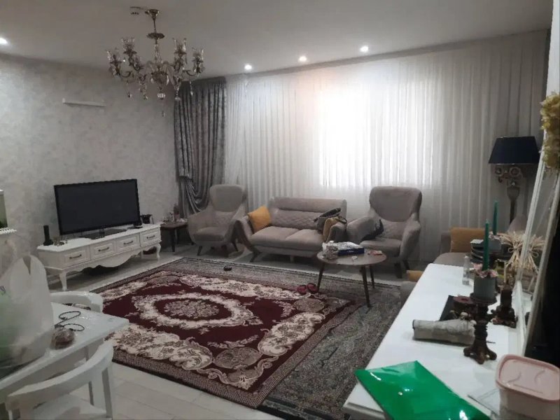 آپارتمان 82 متری دو خوابه در گلبهار