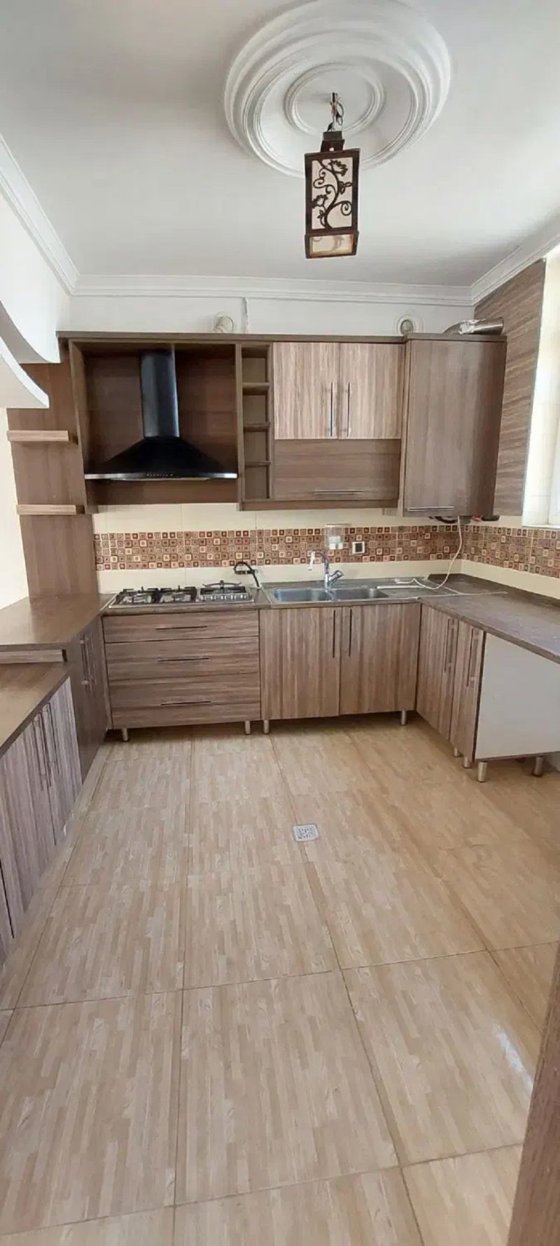 خانه 220 متری چهارخوابه در گلبهار13901329108