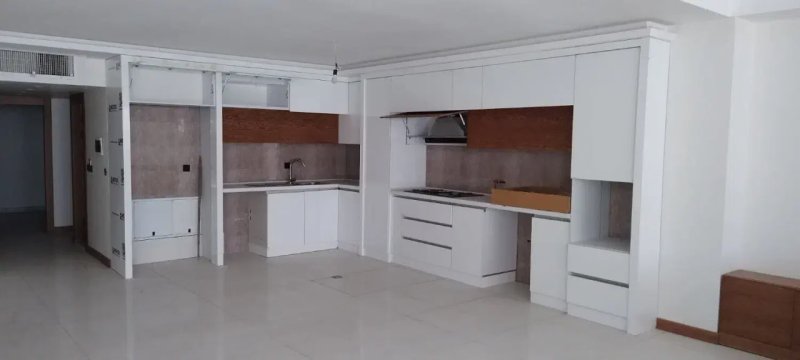 آپارتمان 170 متری دو خوابه در چهارباغ بالا اصفهان