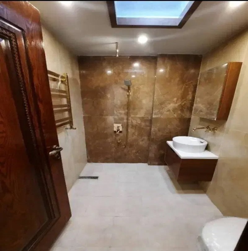 آپارتمان 250 متری سه خوابه در شهران جنوبی تهران13942929710