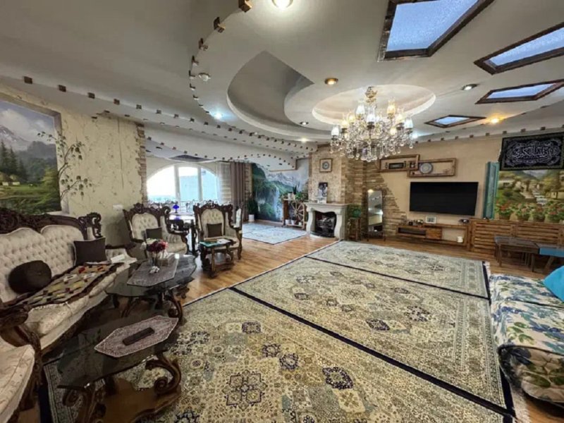 آپارتمان 180 متری سه خوابه در میدان گلستان کرج13956029858