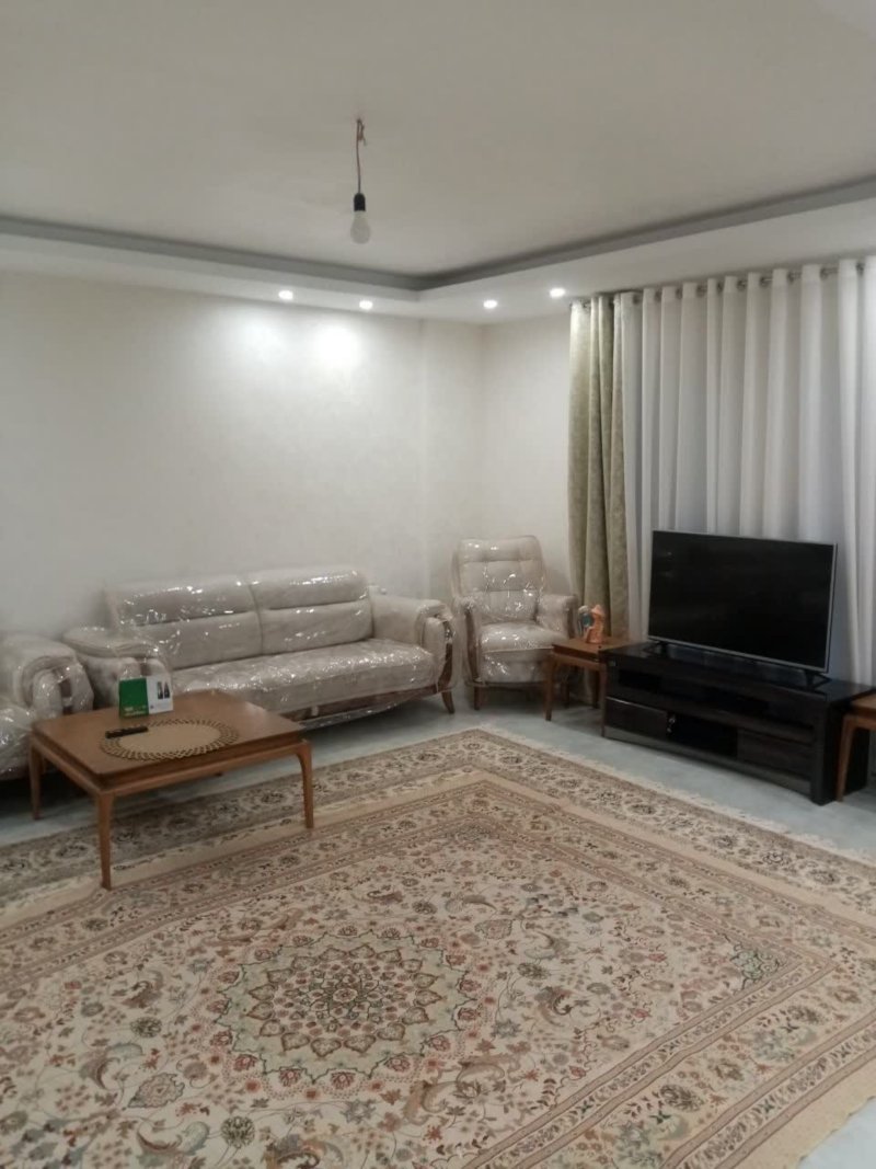 آپارتمان 92 متری دو خوابه در بلوار جمهوری یزد13964430016