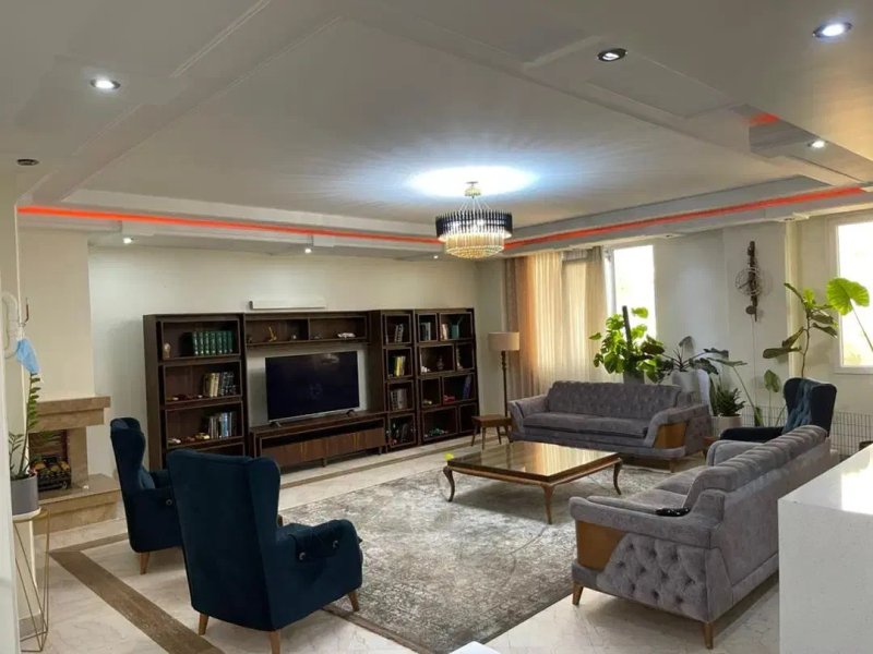 آپارتمان 180 متری سه خوابه در تهرانپارس غربی تهران