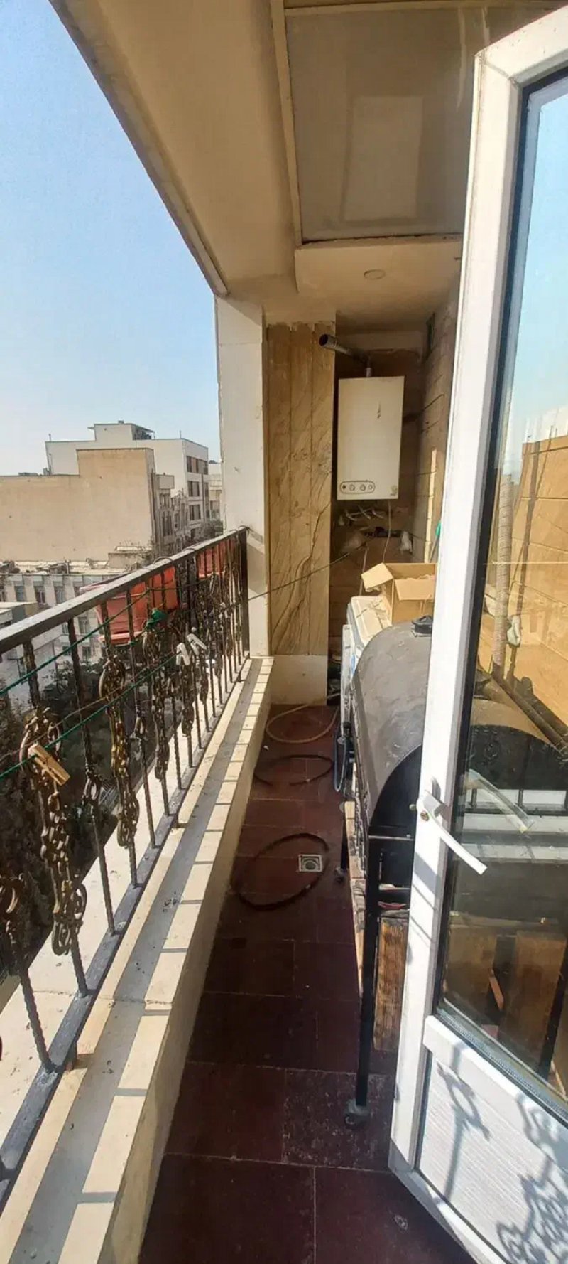 آپارتمان 93 متری دو خوابه در تهرانپارس غربی تهران13975930157