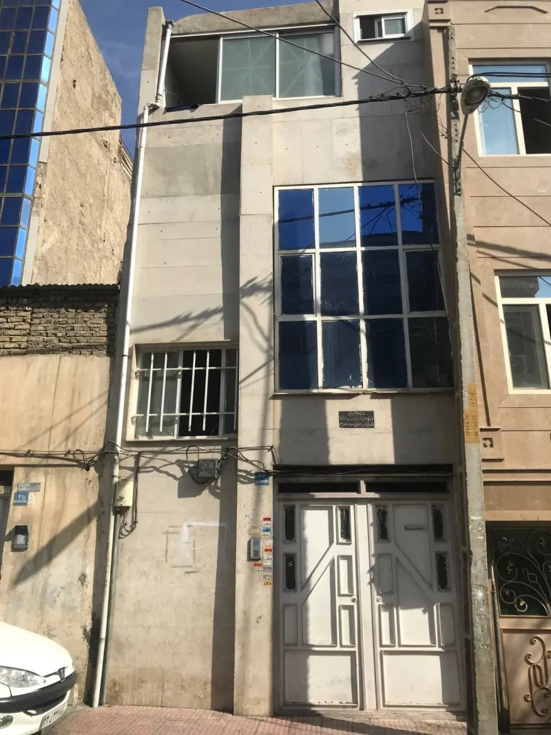 کلنگی 52 متری یک خوابه در جوادیه تهران