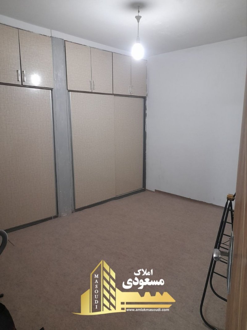 آپارتمان 113 متری در امیریه شهریار13982330278