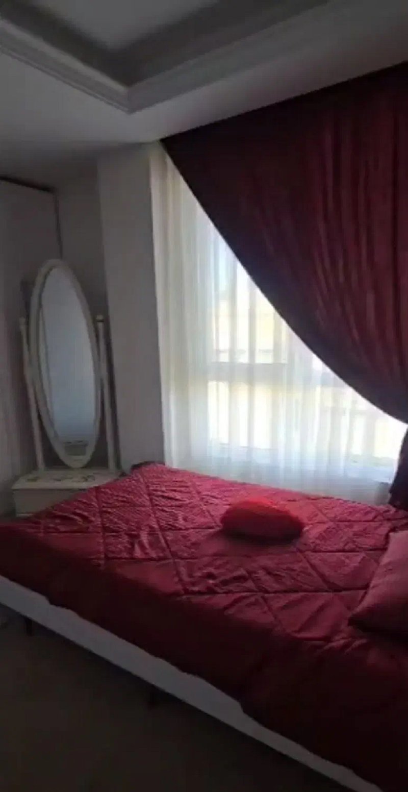 آپارتمان 146 متری سه خوابه در المهدی تهران13984330302
