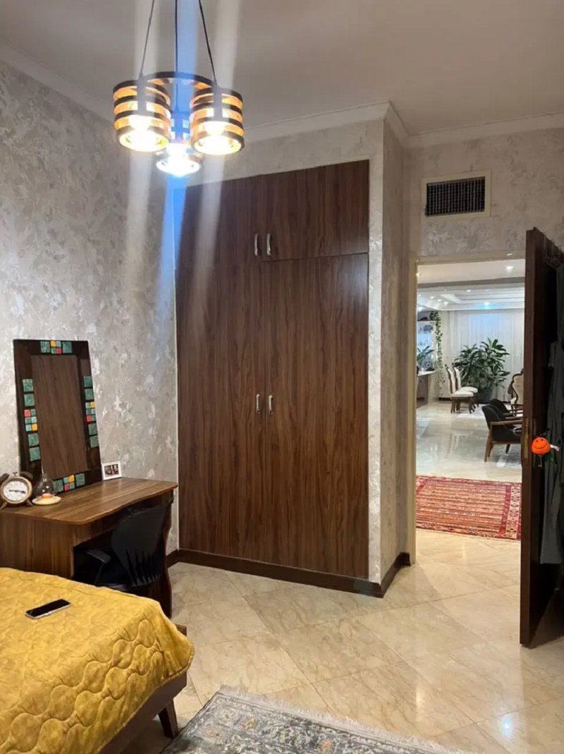 آپارتمان 175 متری سه خوابه در ایران تهران13988430451