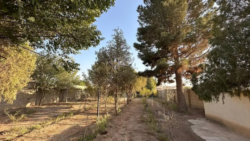 باغ 1000 متری دو خوابه در شهرک زعفرانیه کرج