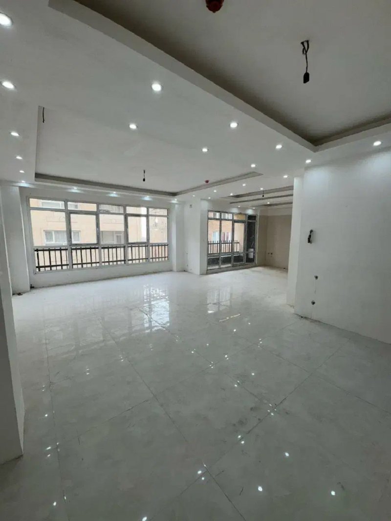 آپارتمان 138 متری سه خوابه در باغستان کرج