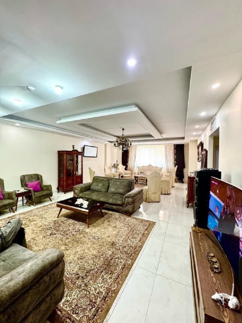 آپارتمان 160 متری سه خوابه در باغستان کرج14077731552