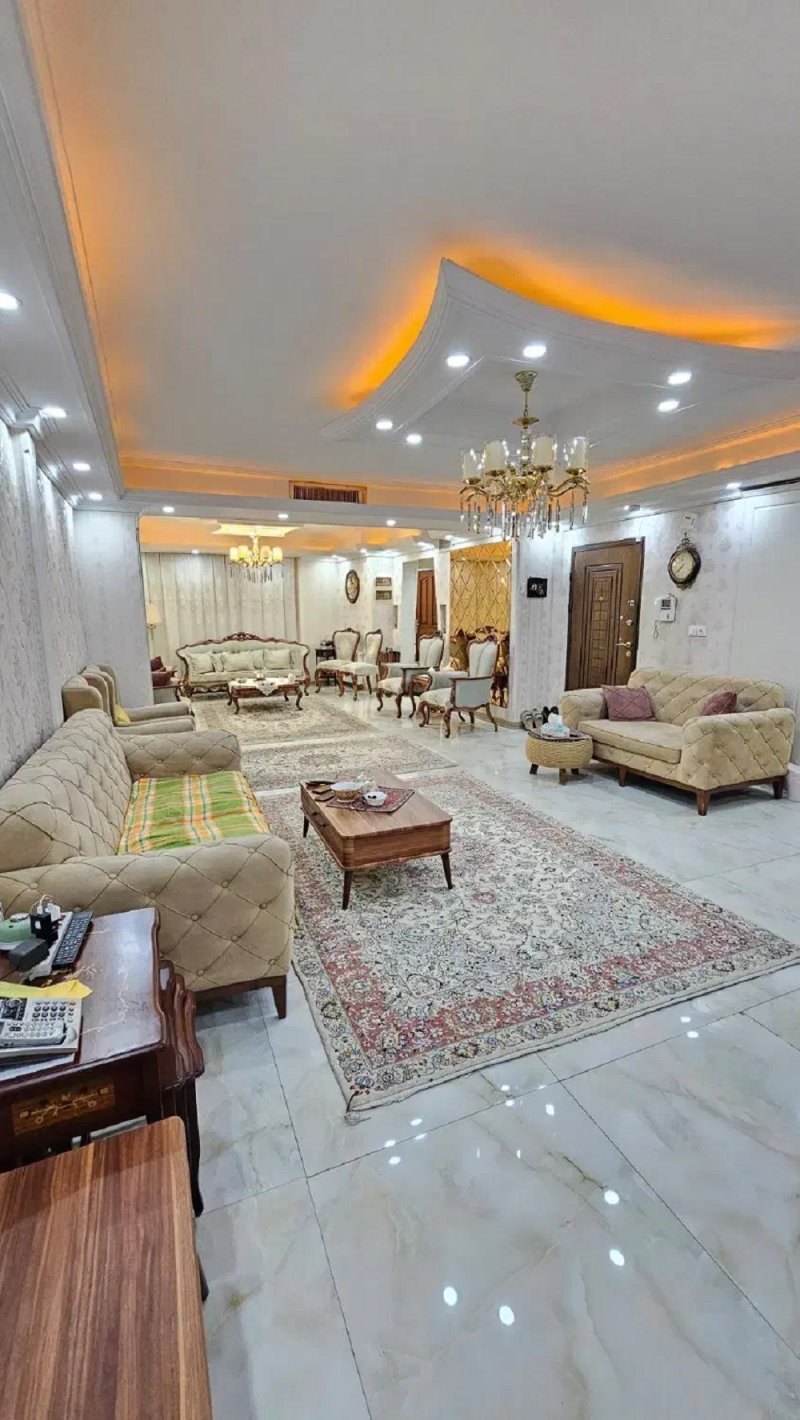 آپارتمان 107 متری دو خوابه در پرستار تهران