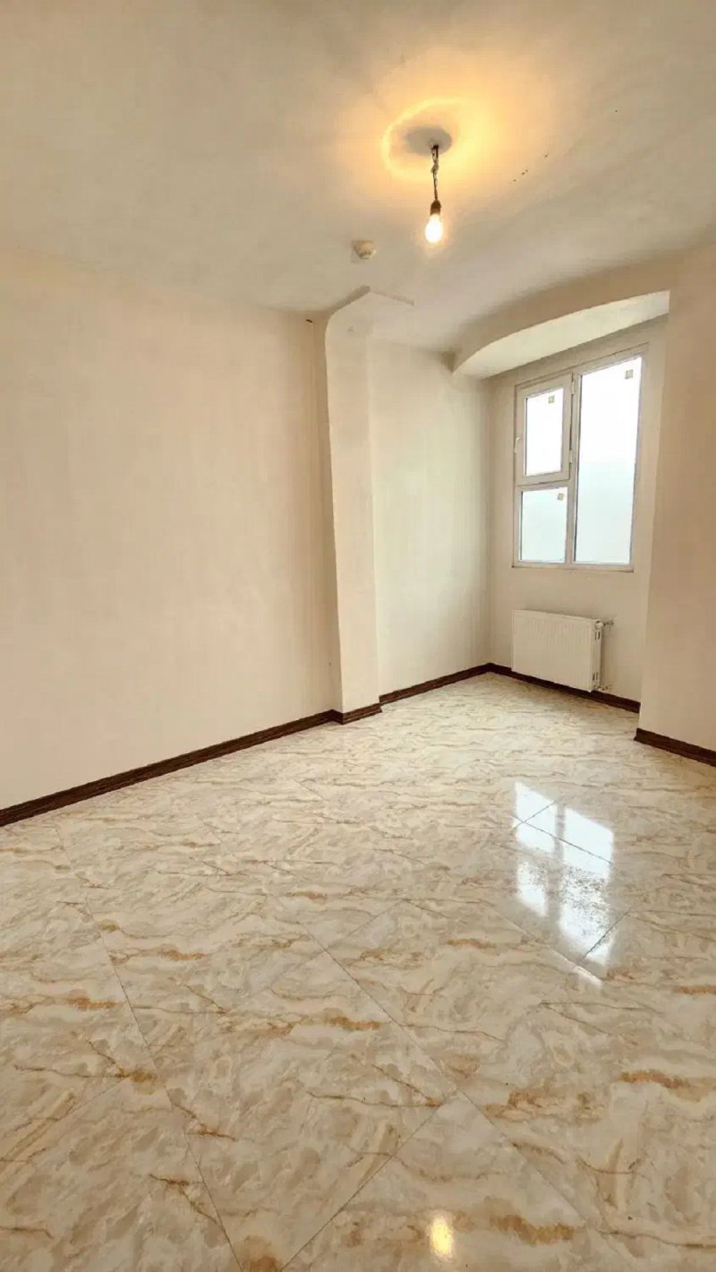 آپارتمان 90 متری دو خوابه در اندرزگو تهران14092531780