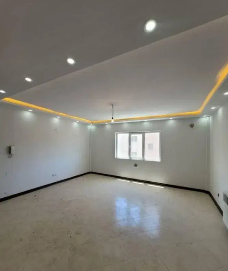 آپارتمان 80 متری دو خوابه در فاز 6 پرند