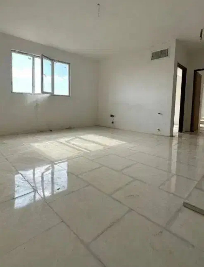 آپارتمان 76 متری دو خوابه در فاز 6 پرند