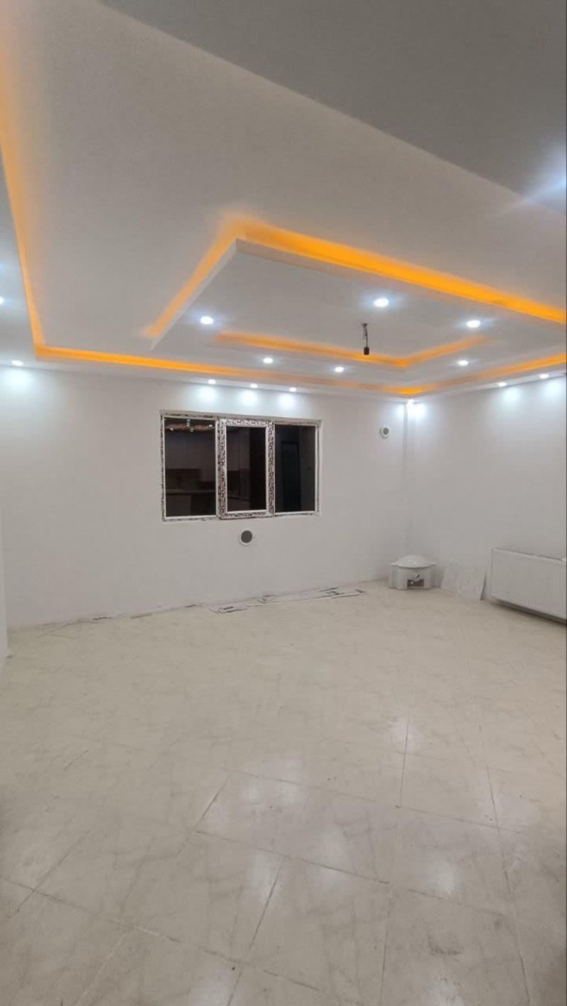 آپارتمان 74 متری دو خوابه در فاز 2 پرند