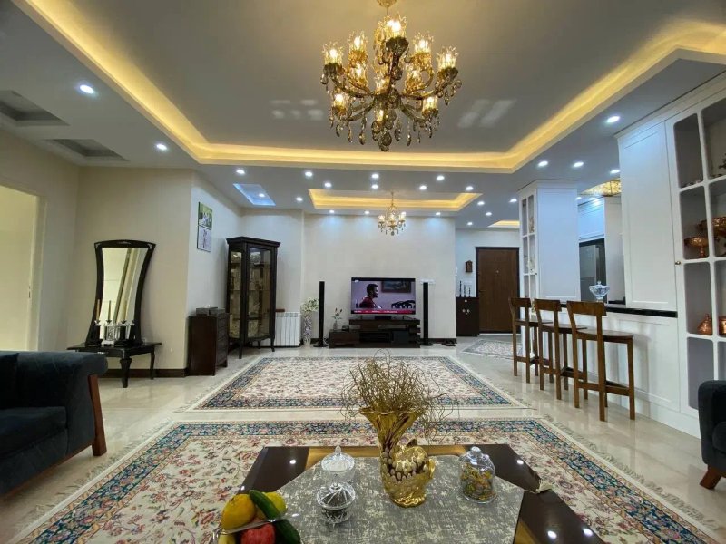 آپارتمان 85 متری دو خوابه در پونک تهران