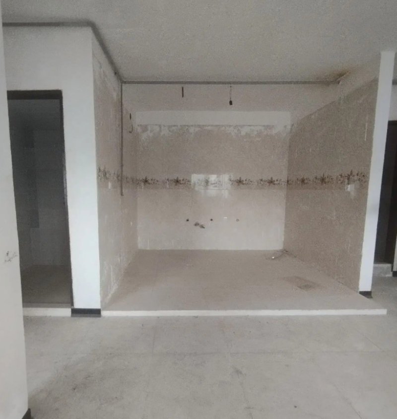 آپارتمان 83 متری دو خوابه در فاز 6 پرند
