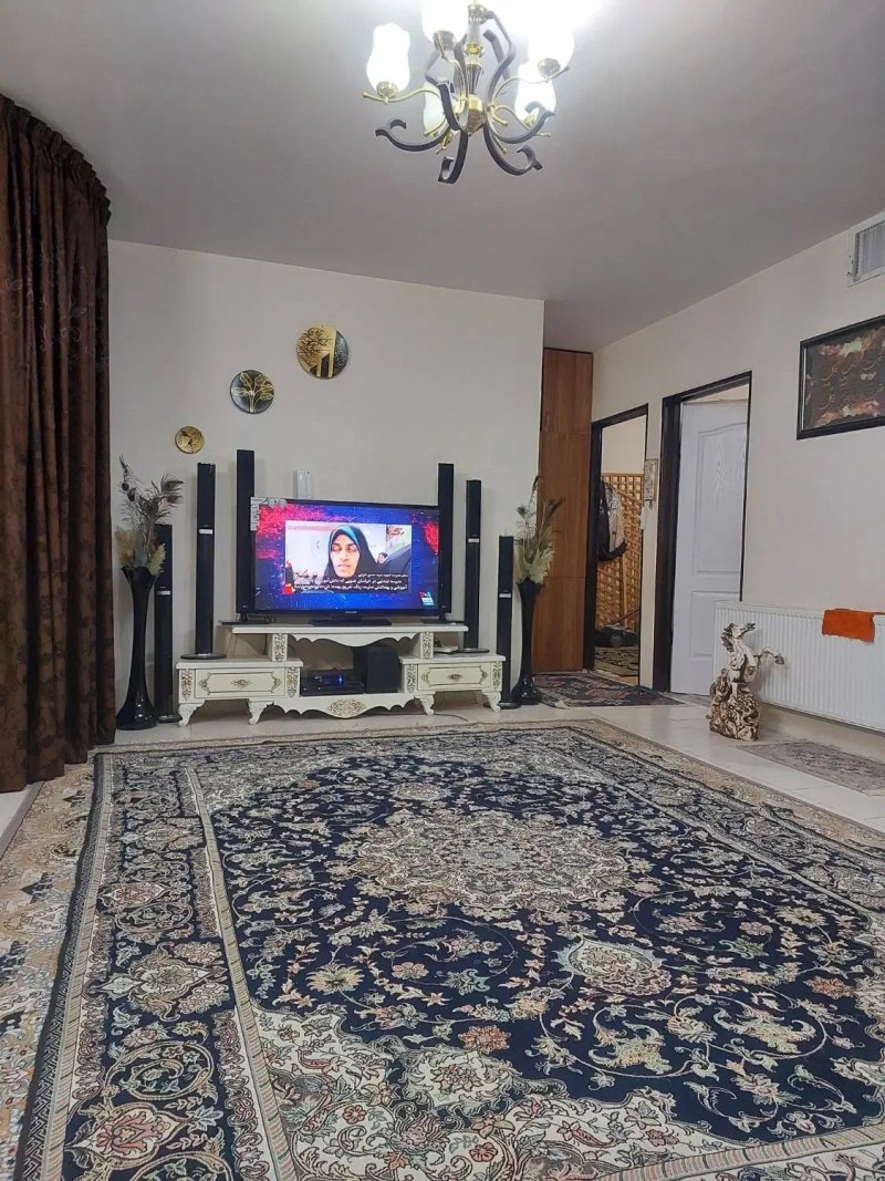 آپارتمان 78 متری دو خوابه در گلبهار14137032358