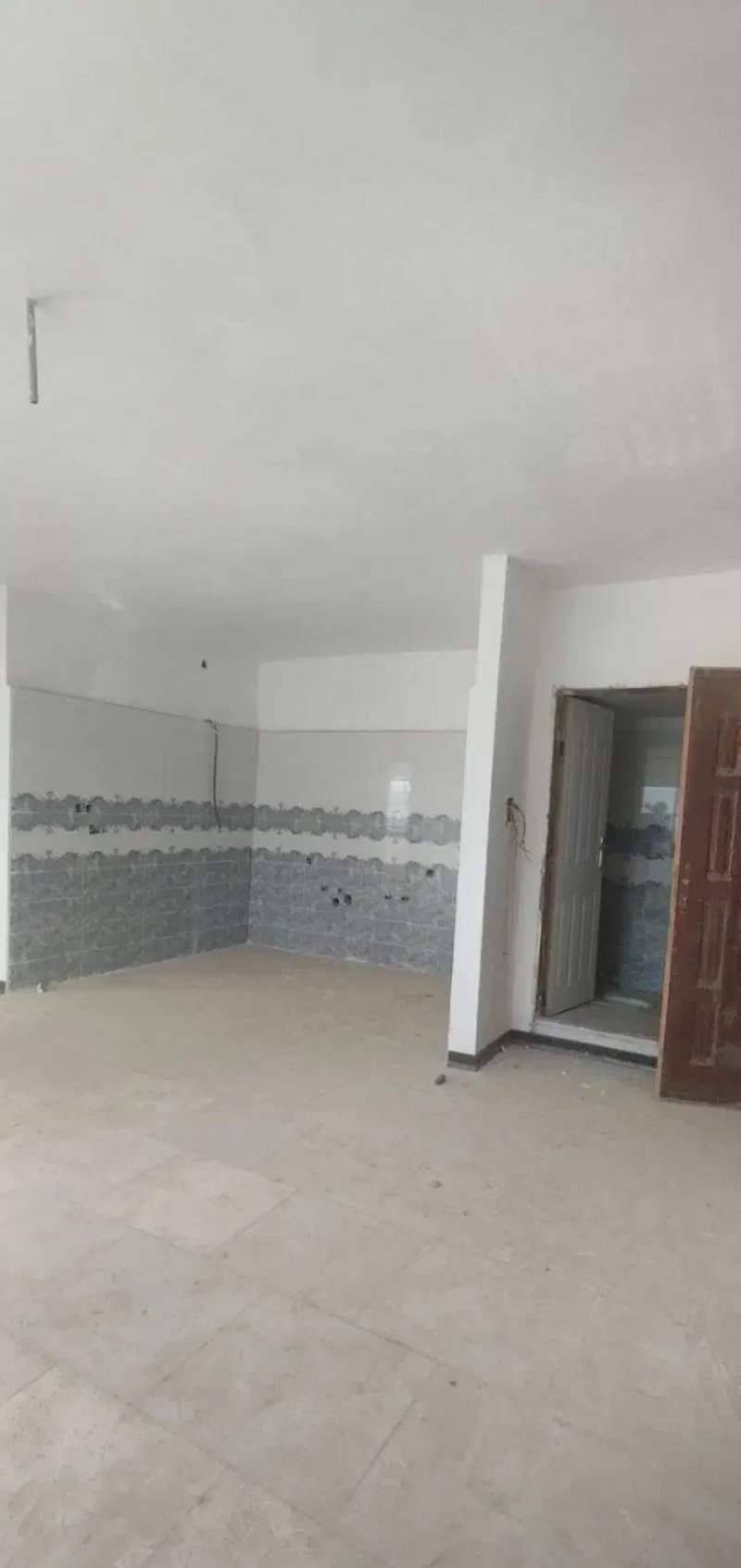 آپارتمان 79 متری دو خوابه در فاز 6 پرند14139432386