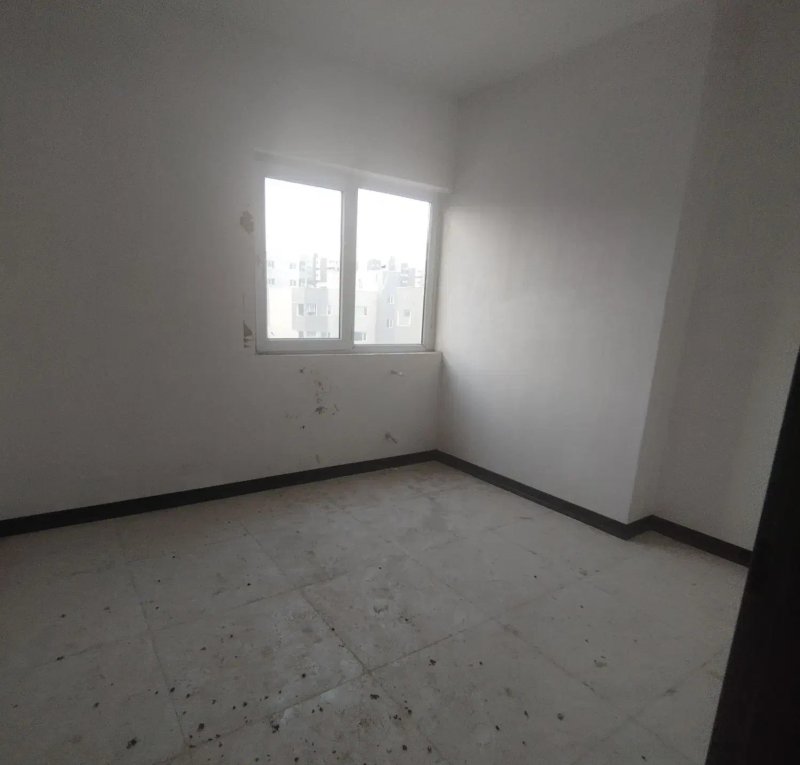 آپارتمان 83 متری دو خوابه در فاز 6 پرند14142232433