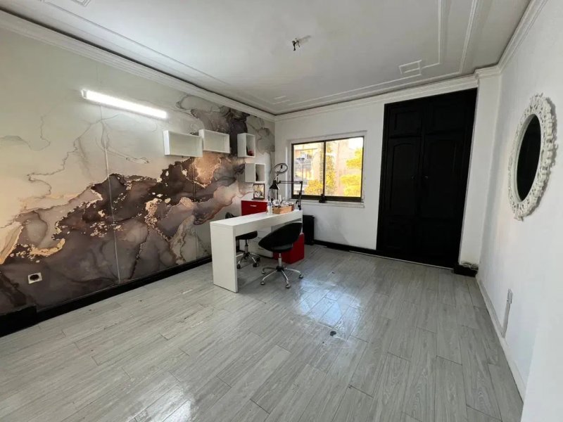 اداری 135 متری چهارخوابه در سجادشهر مشهد14143432461