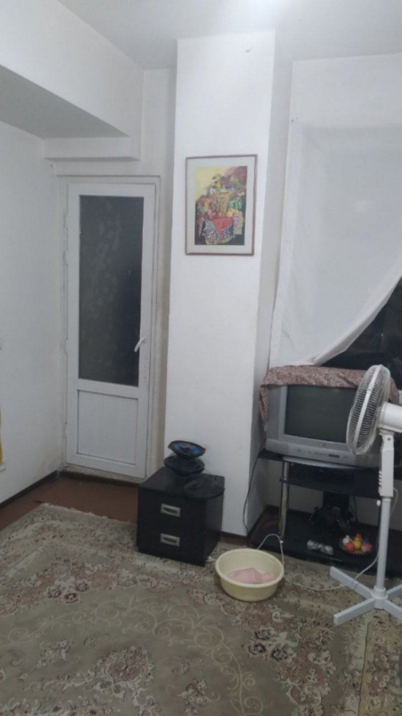 آپارتمان 79 متری دو خوابه در فرهنگیان ملایر1262383256